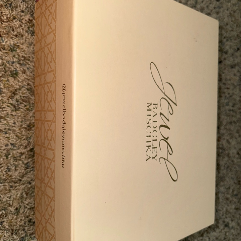Jewel Badgley Mischka Women's Gold Glitter Sandals - Picture 5 of 5
